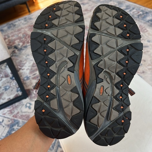 Keen Malibu Mary Jane Waterproof Orange Stretch Strap Trail Shoes - Picture 7 of 7